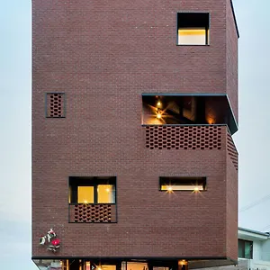  Aparthotel Space In Blackstone South Korea